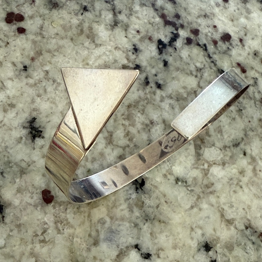 Stylish Silver Geometric Women's bracelet